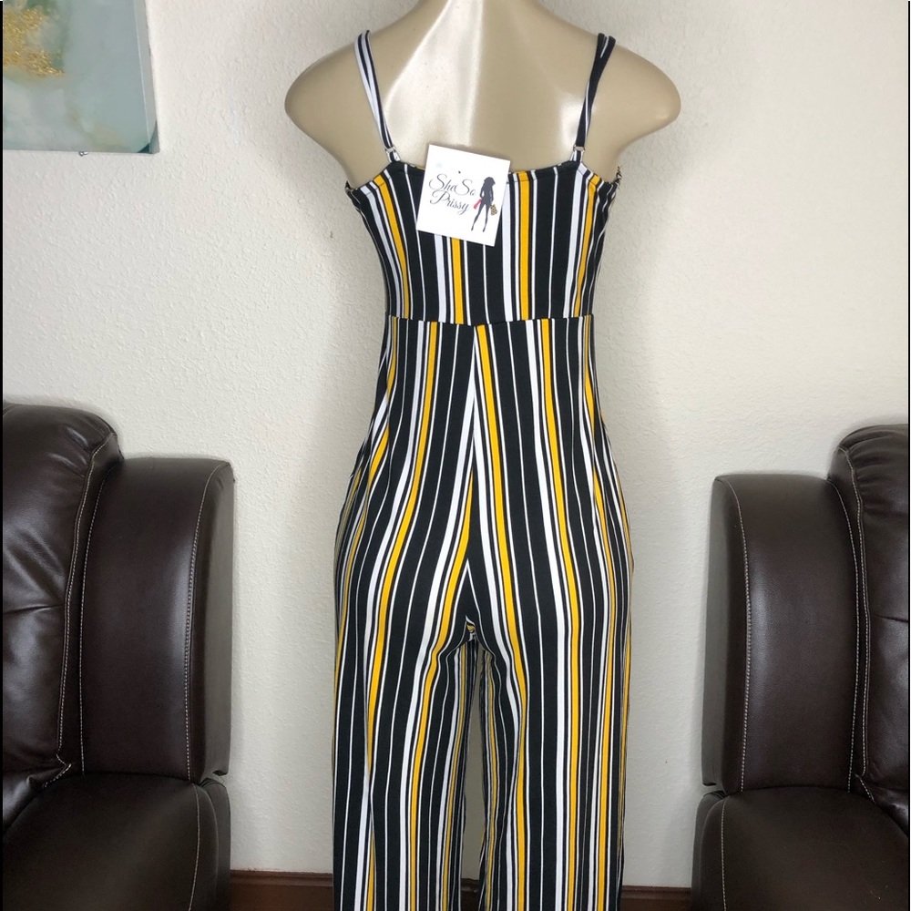 SOLD SMALL ROMPER - Picture 3 of 3
